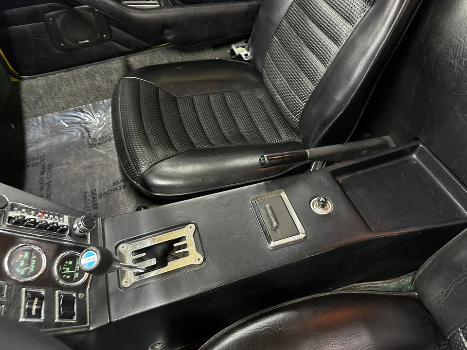 1974 DeTomaso Pantera
