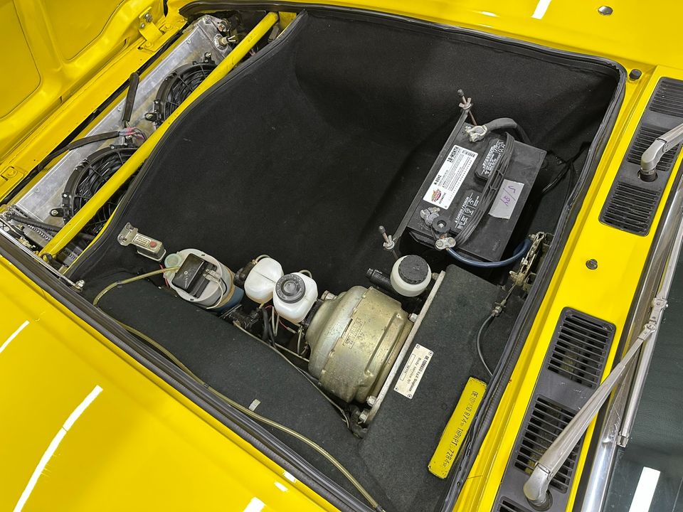1974 DeTomaso Pantera