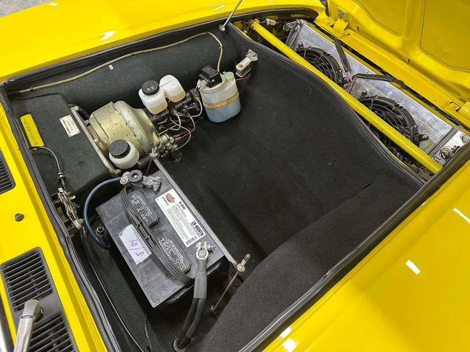 1974 DeTomaso Pantera