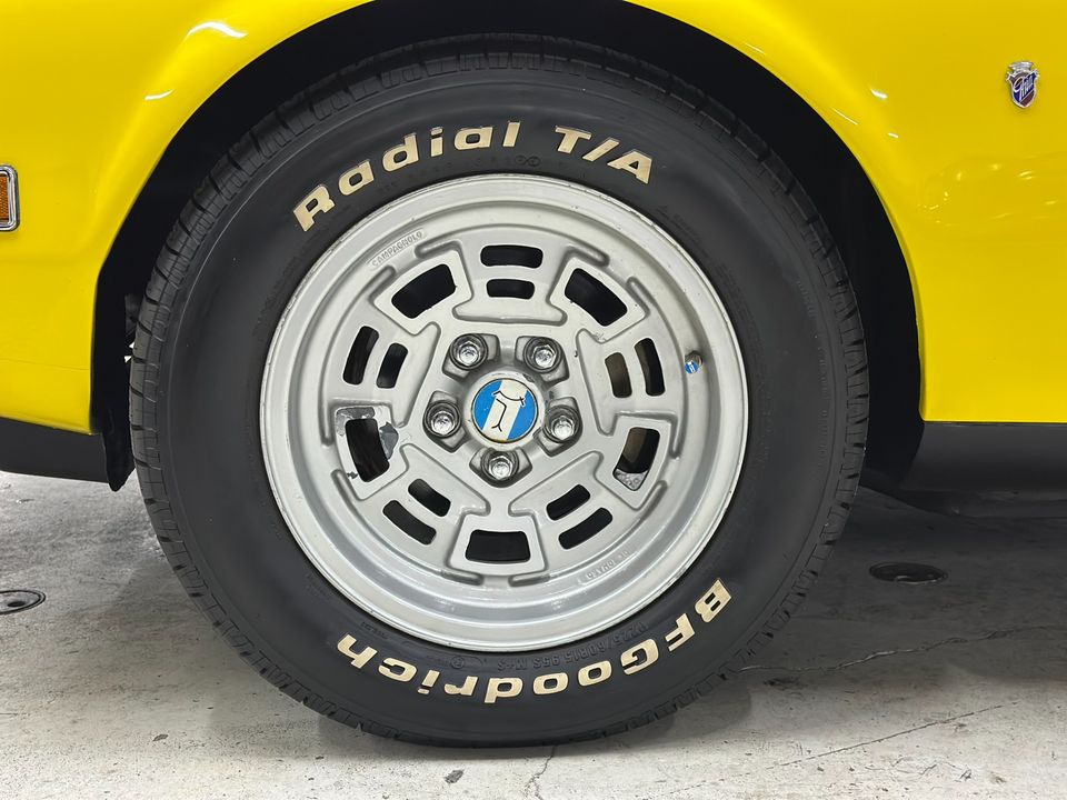 1974 DeTomaso Pantera