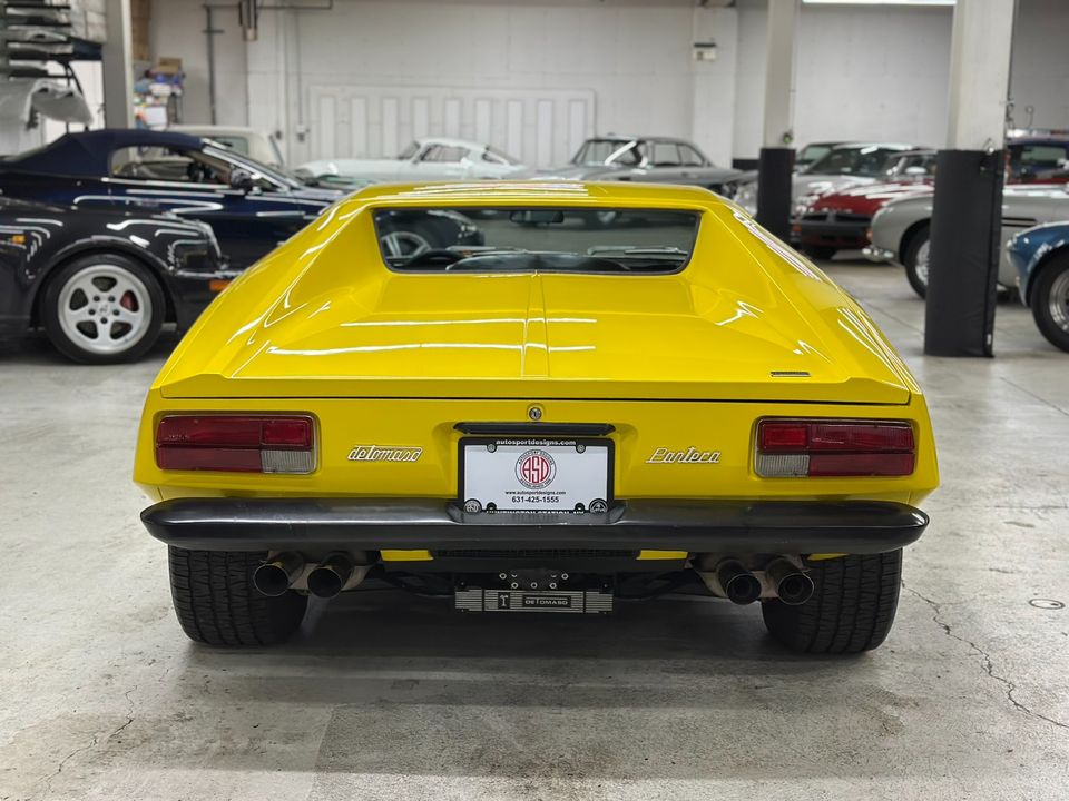 1974 DeTomaso Pantera