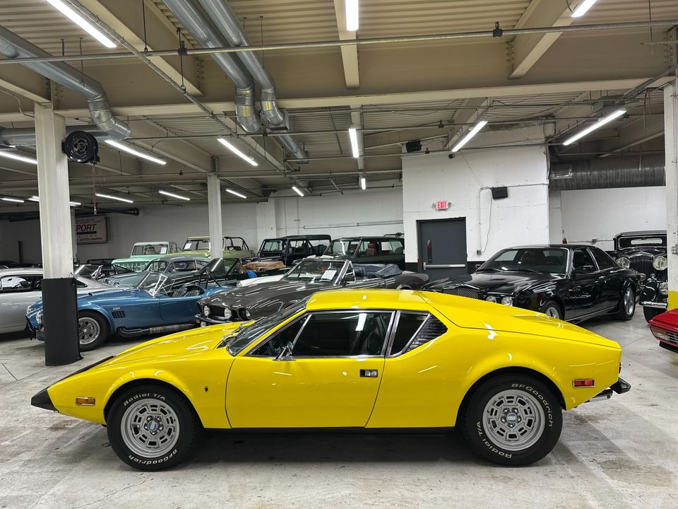 1974 DeTomaso Pantera