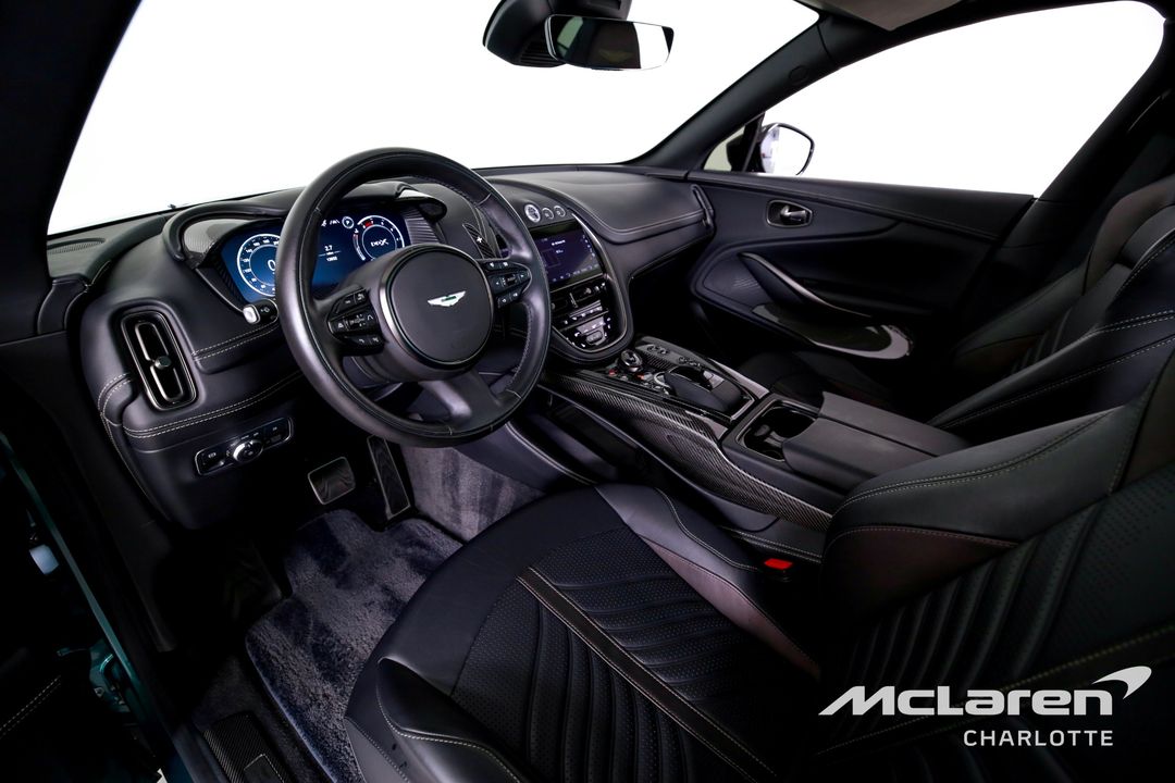 2024 Aston Martin DBX