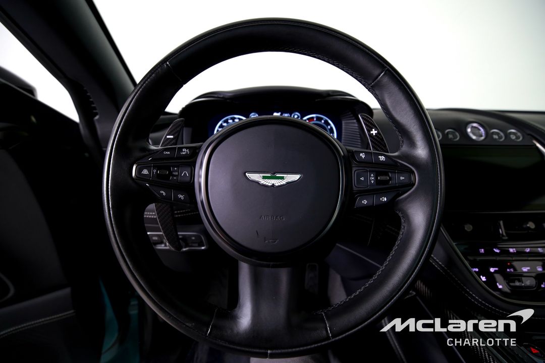 2024 Aston Martin DBX