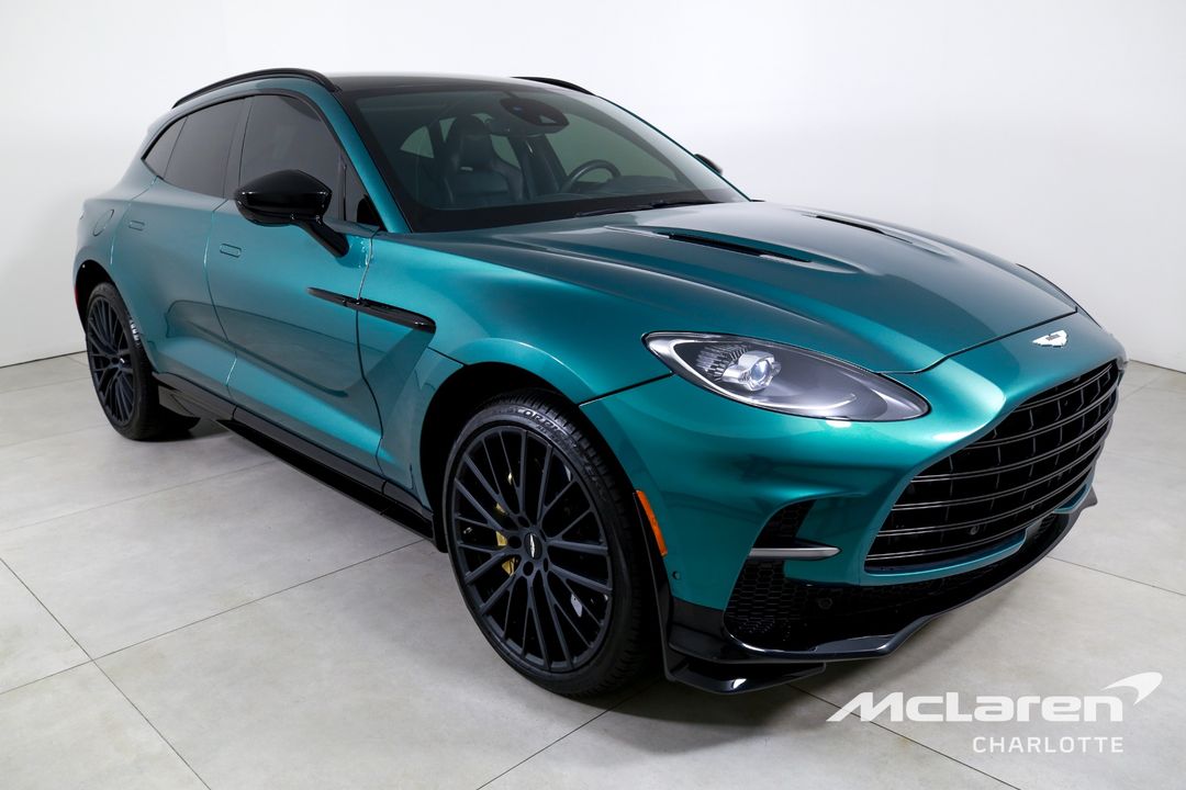 2024 Aston Martin DBX