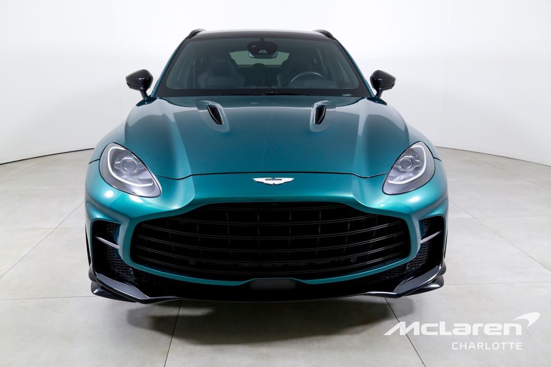 2024 Aston Martin DBX