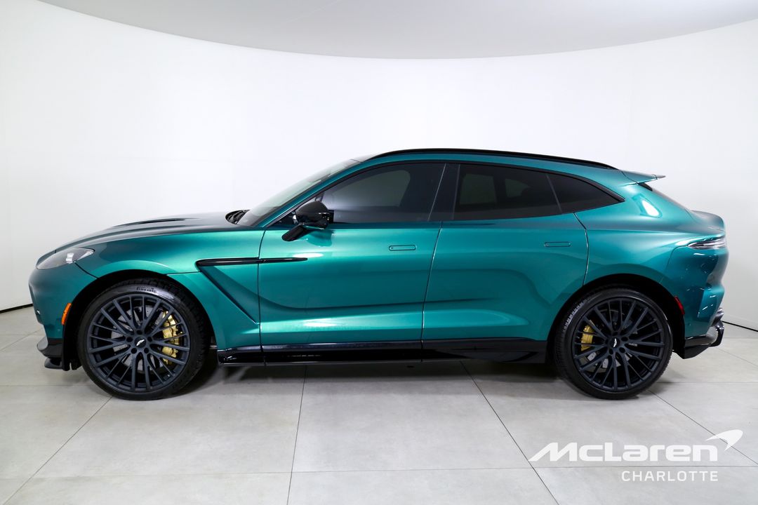2024 Aston Martin DBX