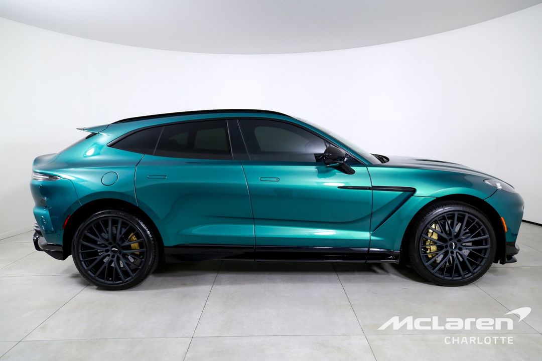 2024 Aston Martin DBX