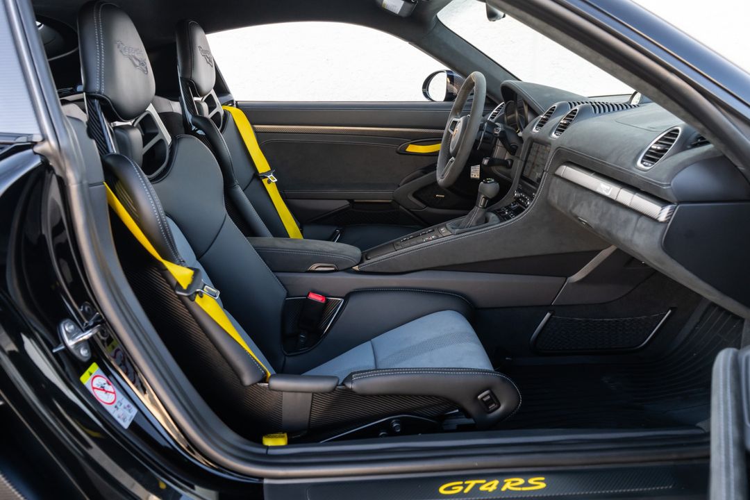 2024 Porsche 718 Cayman