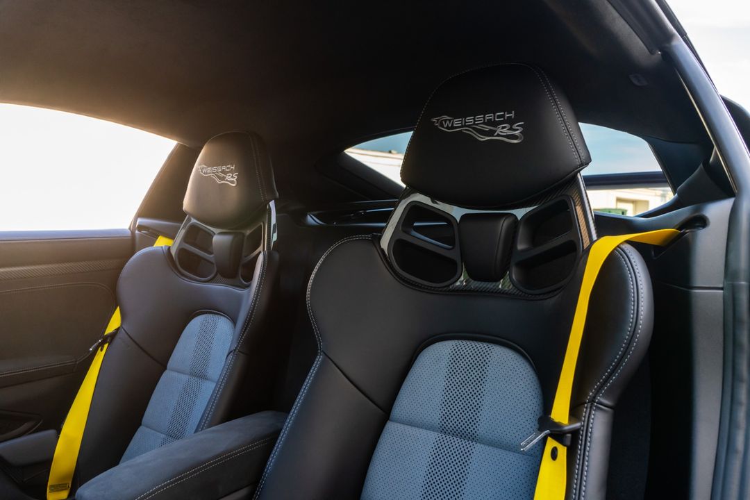 2024 Porsche 718 Cayman