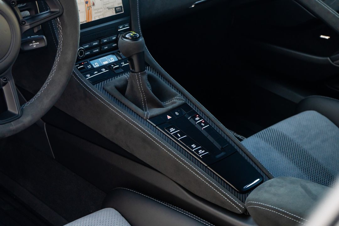 2024 Porsche 718 Cayman