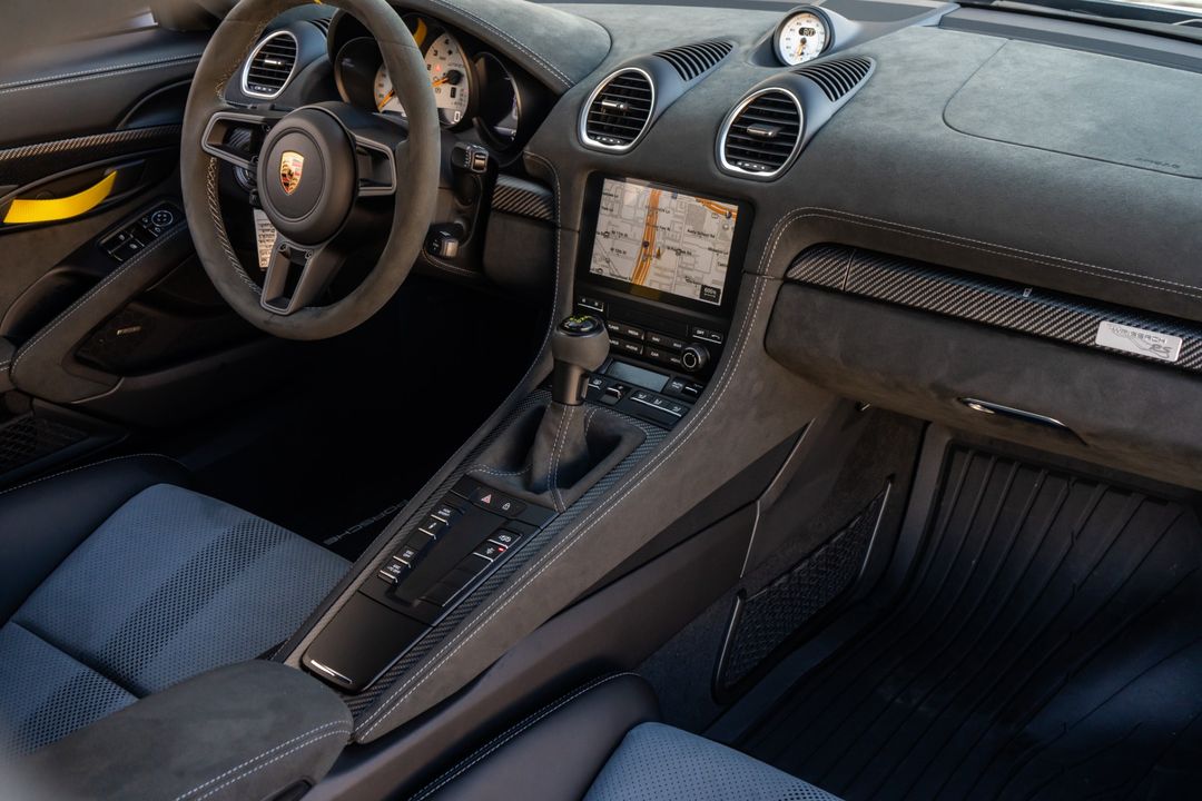 2024 Porsche 718 Cayman