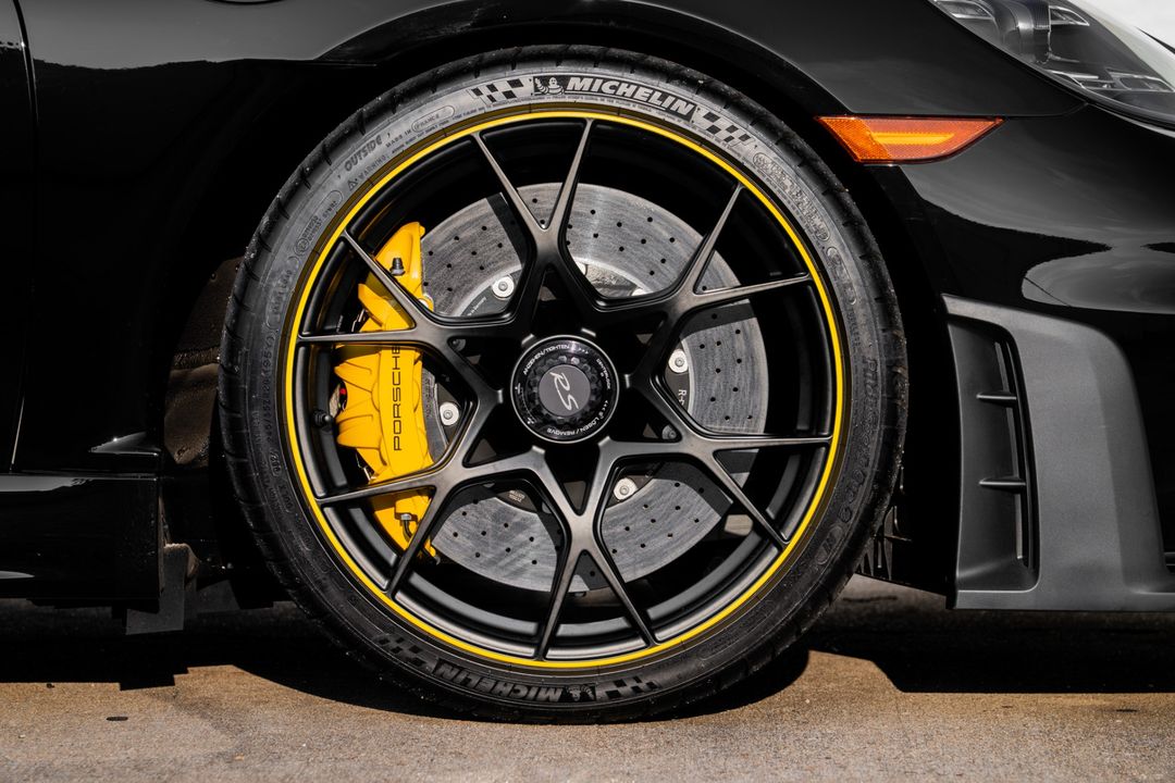2024 Porsche 718 Cayman