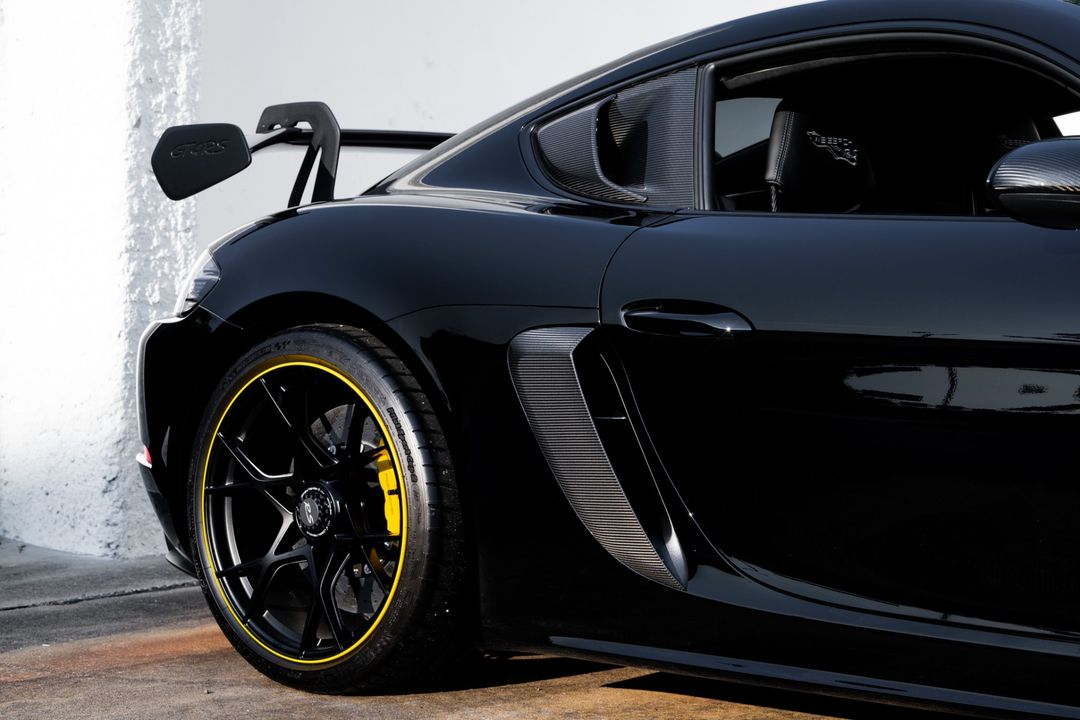 2024 Porsche 718 Cayman