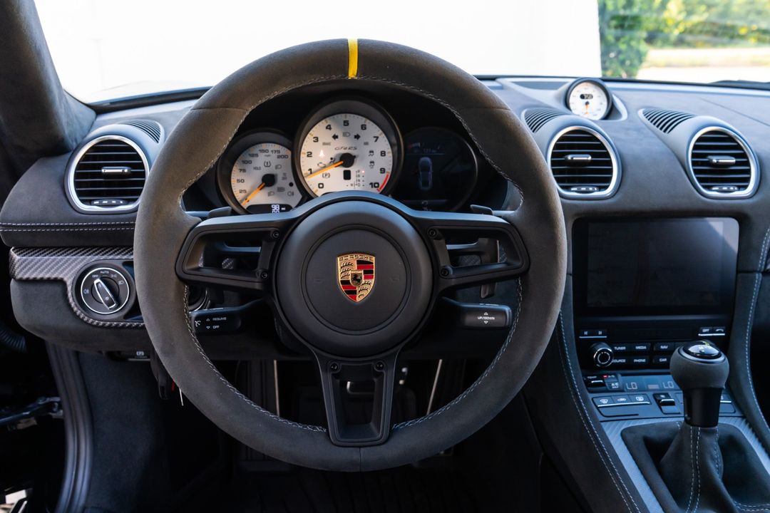 2024 Porsche 718 Cayman