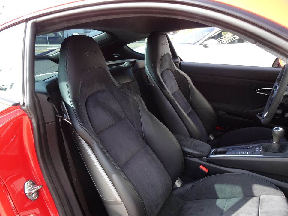 2019 Porsche 718 Cayman