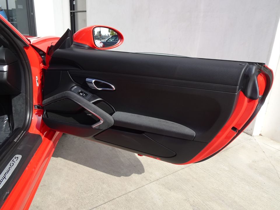 2019 Porsche 718 Cayman