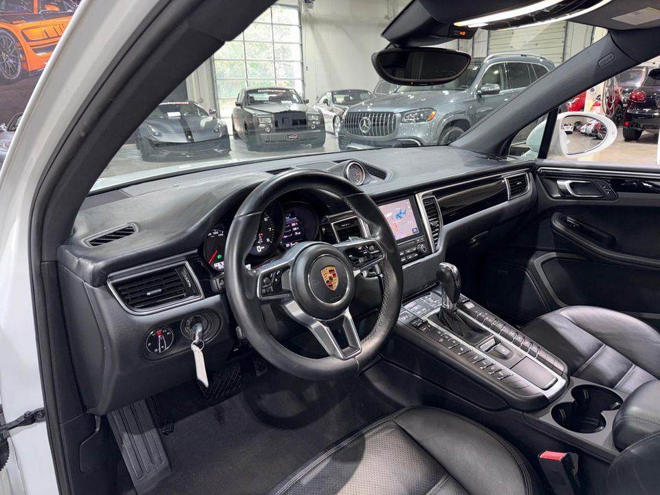 2018 Porsche Macan