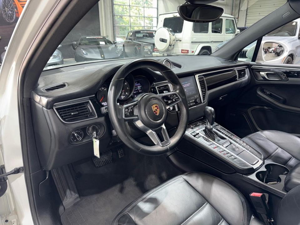 2018 Porsche Macan