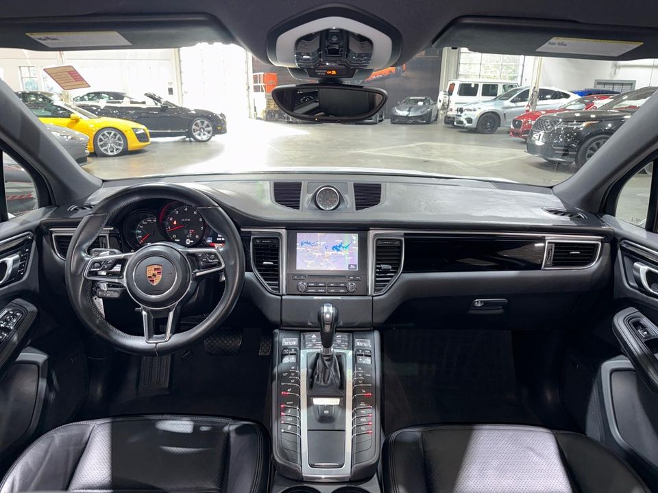2018 Porsche Macan
