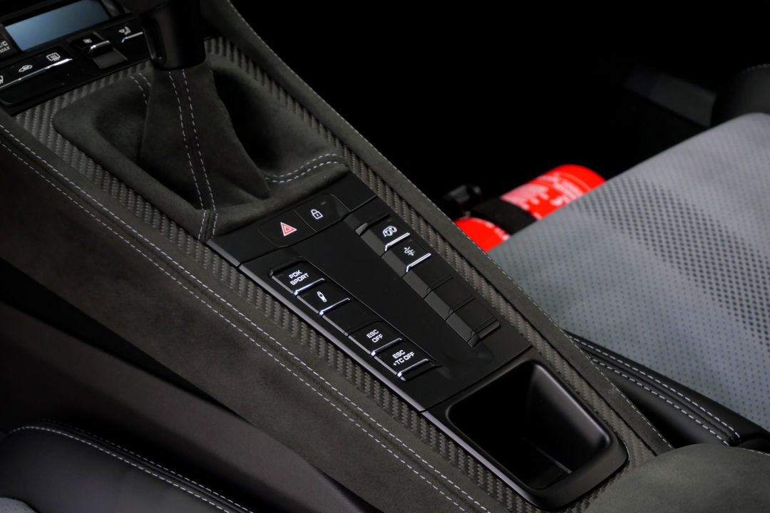 2023 Porsche 718 Cayman