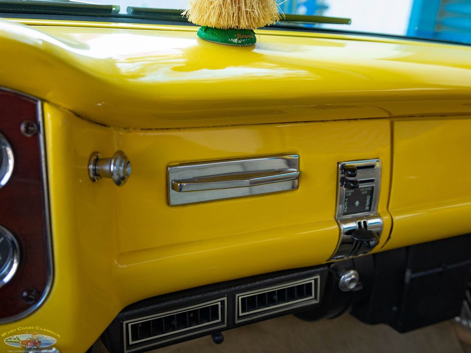 1957 Chevrolet Custom Pick Up