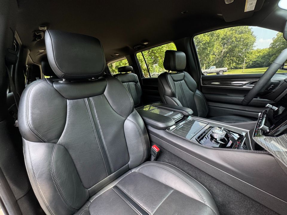 2022 Jeep Wagoneer