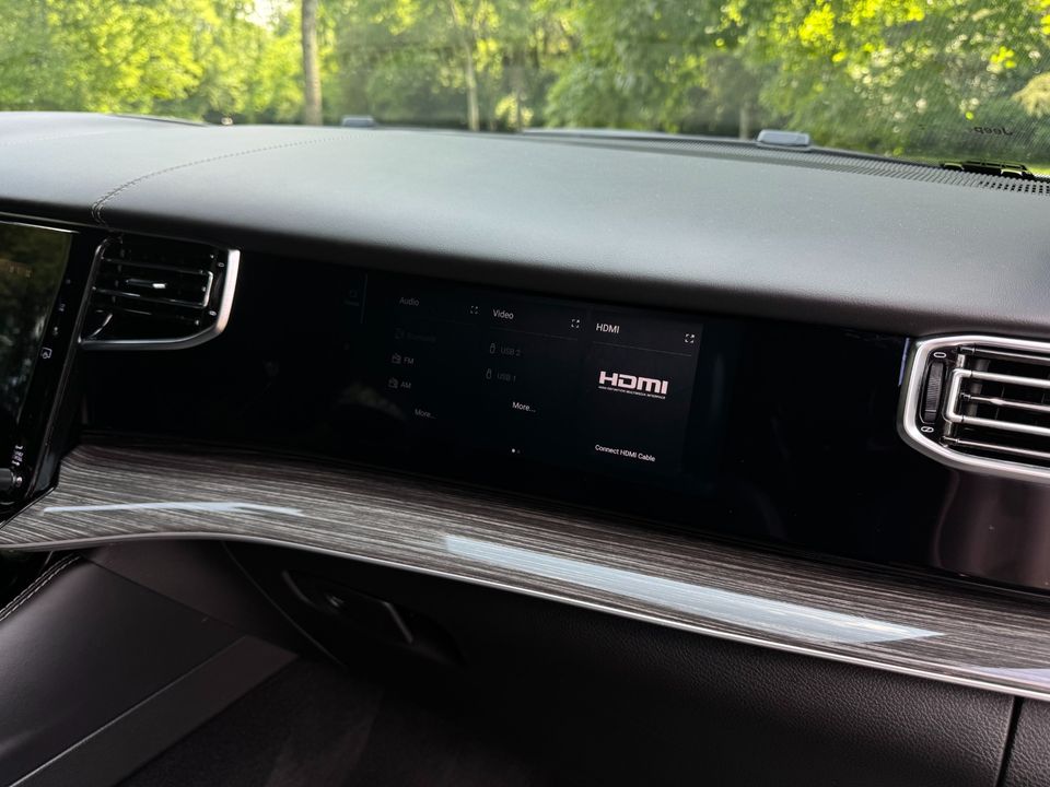 2022 Jeep Wagoneer