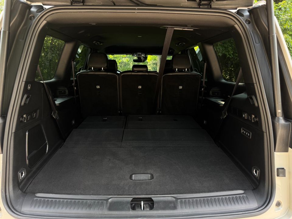 2022 Jeep Wagoneer