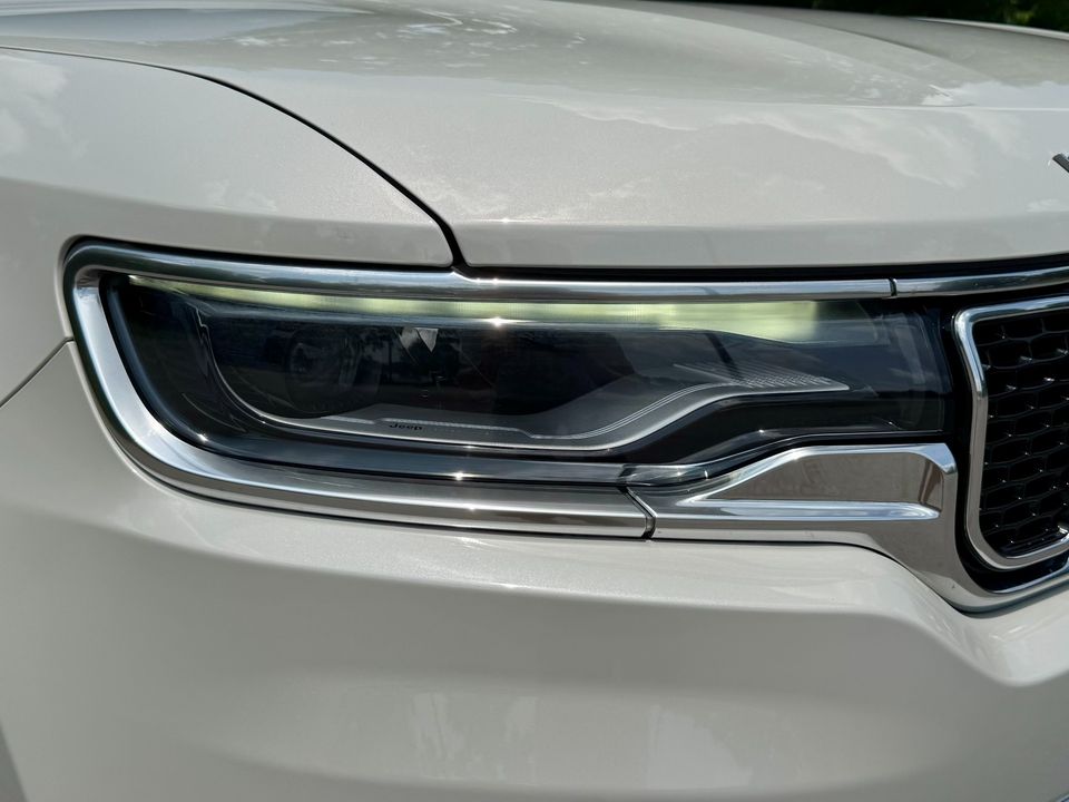 2022 Jeep Wagoneer