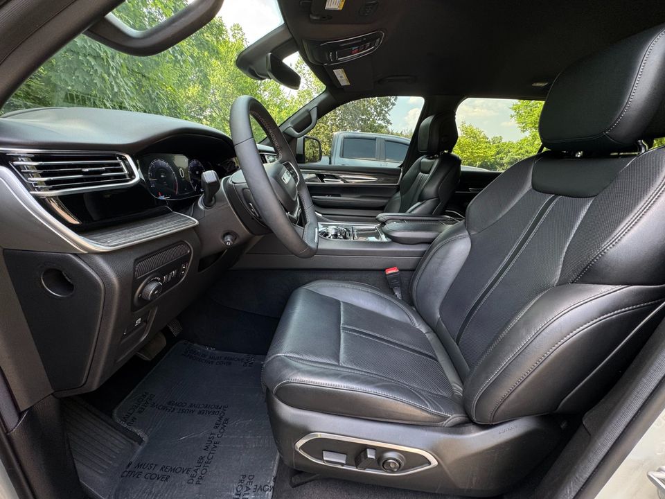 2022 Jeep Wagoneer
