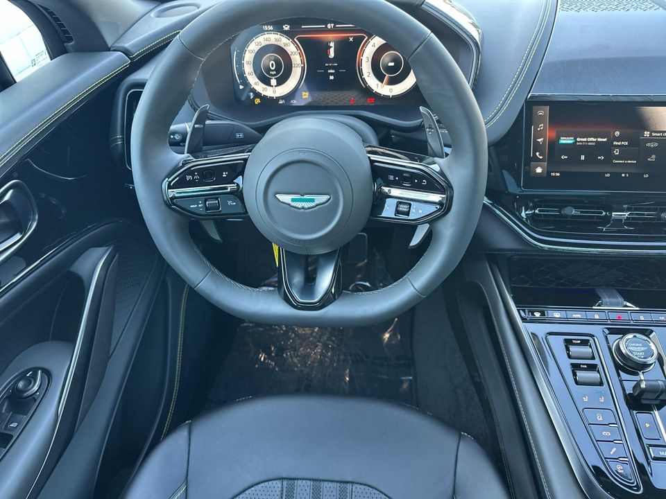 2025 Aston Martin DBX