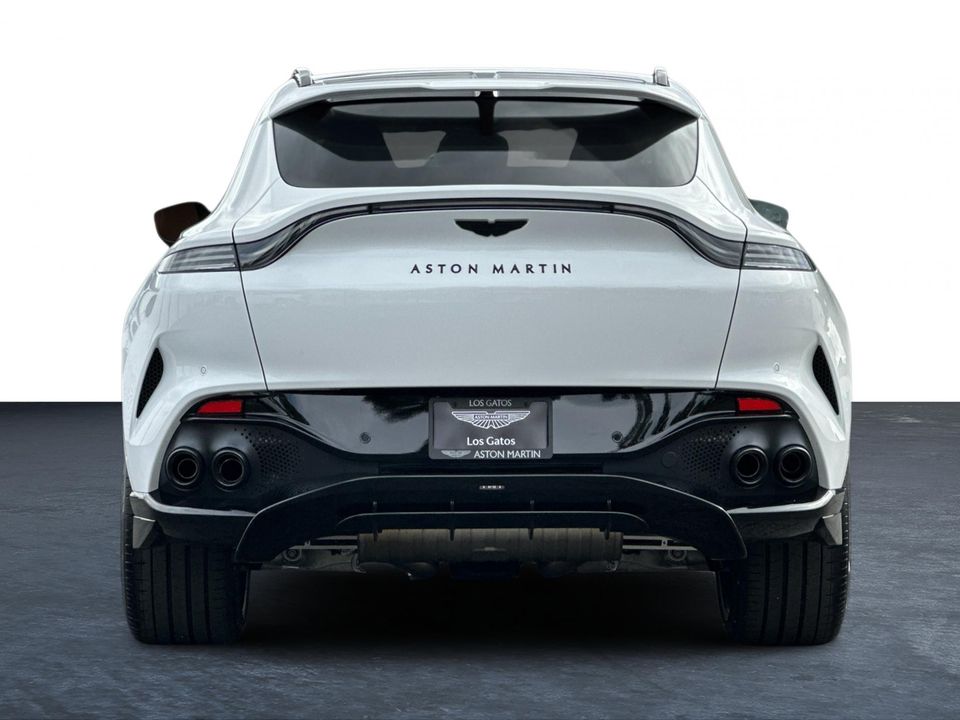 2025 Aston Martin DBX