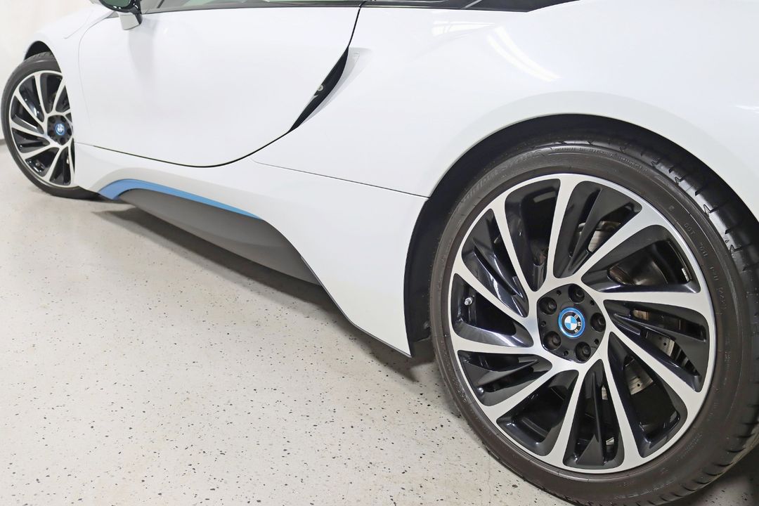 2016 BMW i8