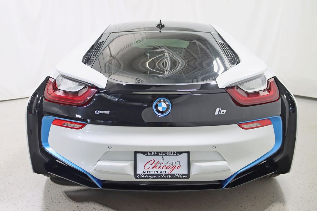 2016 BMW i8