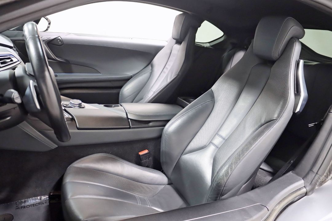 2016 BMW i8