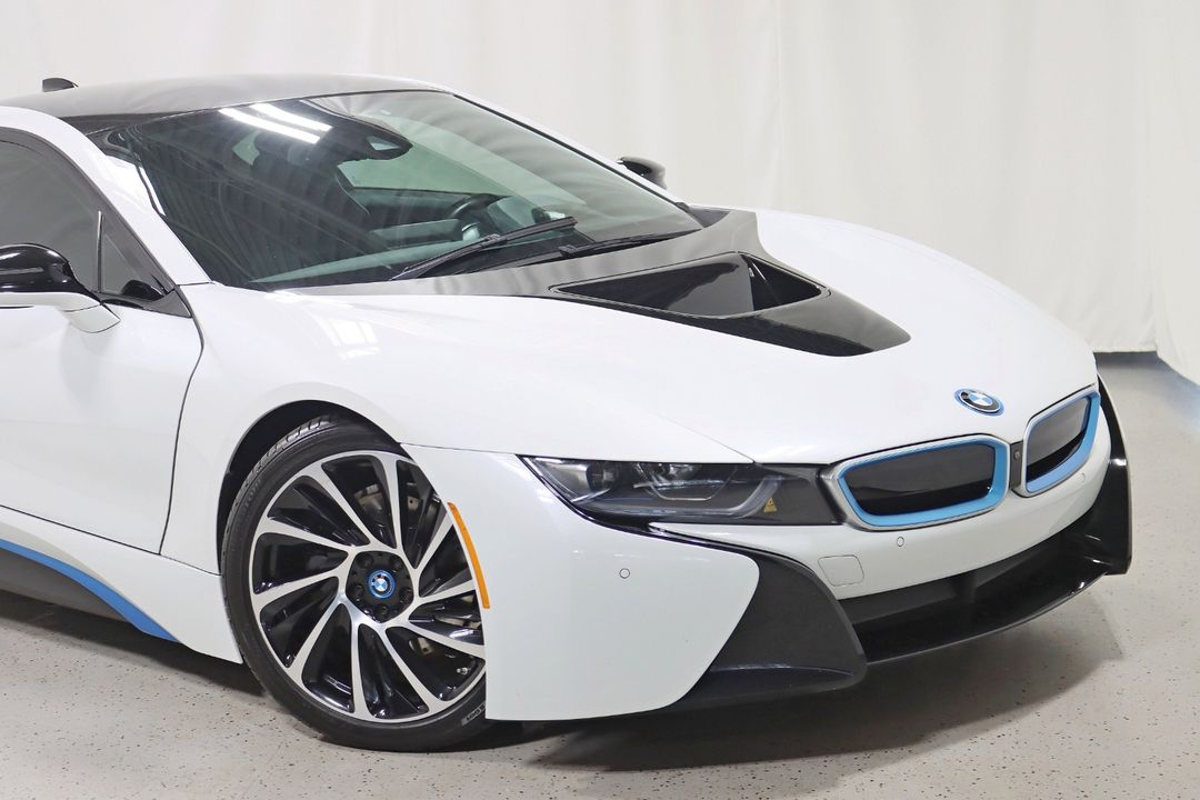 2016 BMW i8