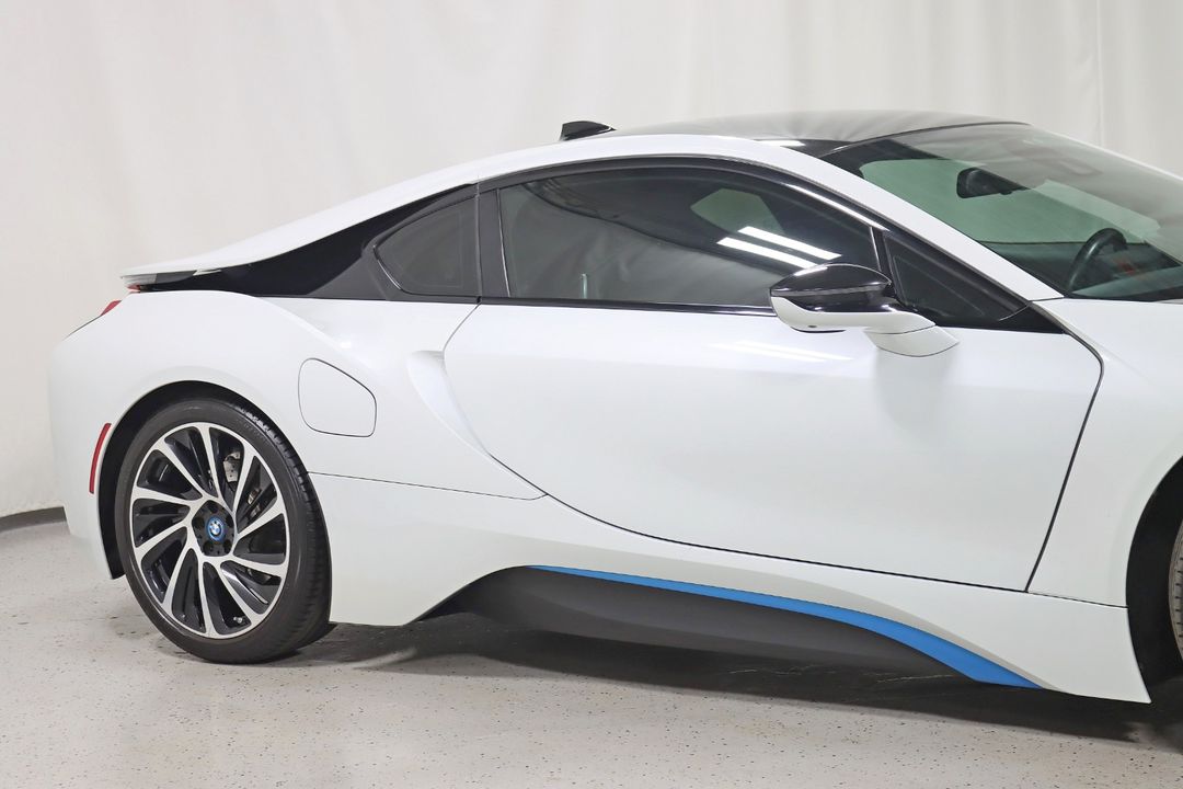 2016 BMW i8