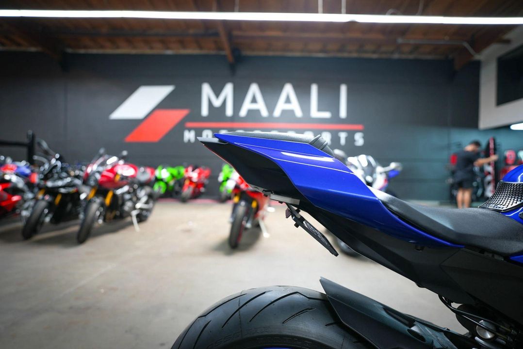 2022 Yamaha YZF-R1