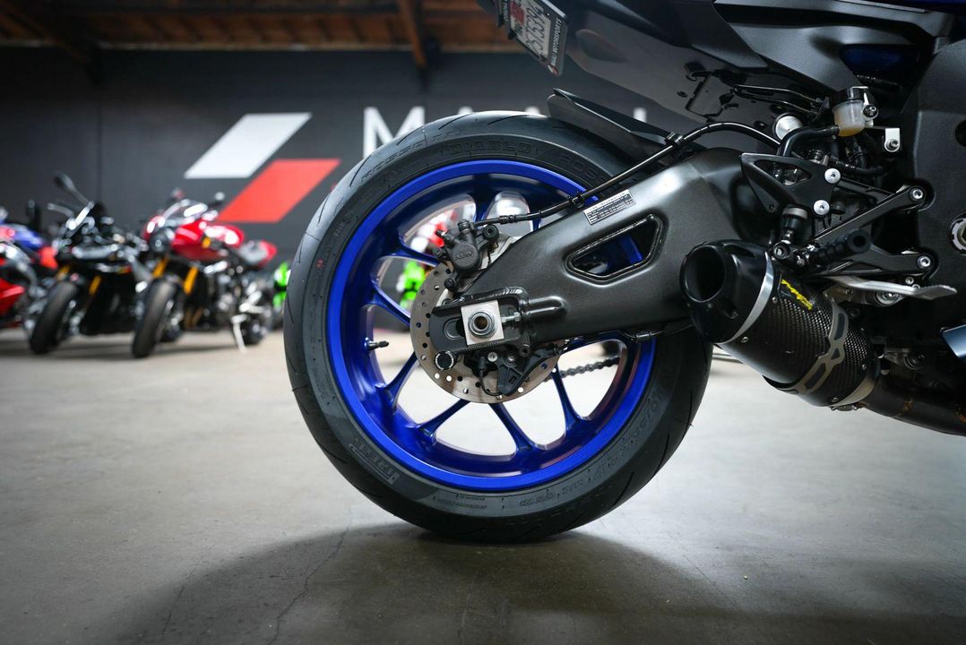 2022 Yamaha YZF-R1