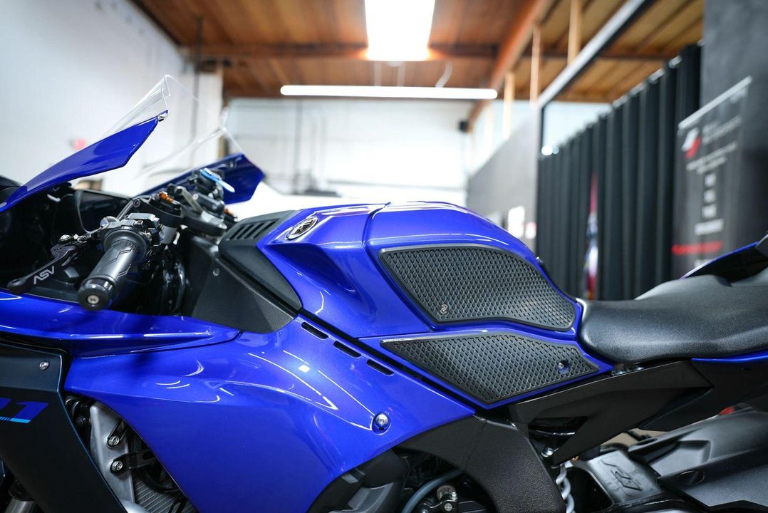 2022 Yamaha YZF-R1