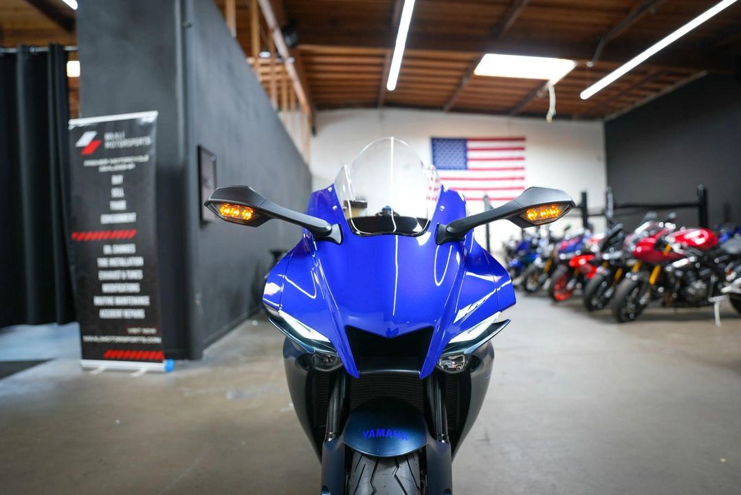2022 Yamaha YZF-R1