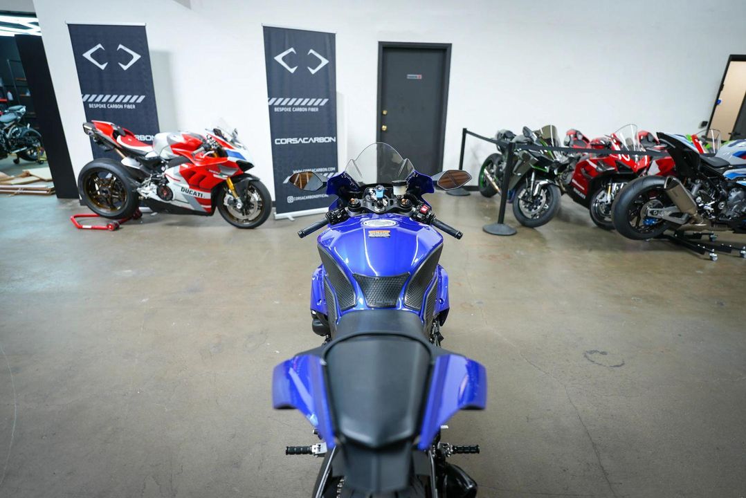 2022 Yamaha YZF-R1