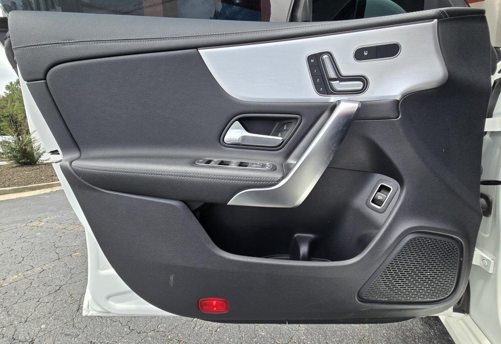 2022 Mercedes-Benz CLA