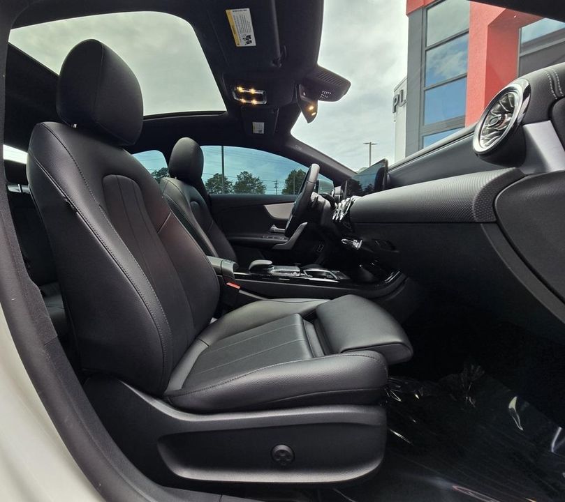 2022 Mercedes-Benz CLA