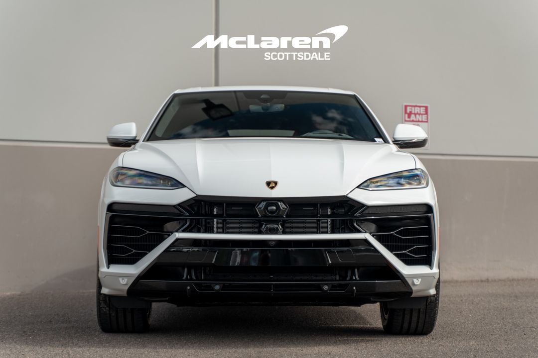 2025 LAMBORGHINI URUS