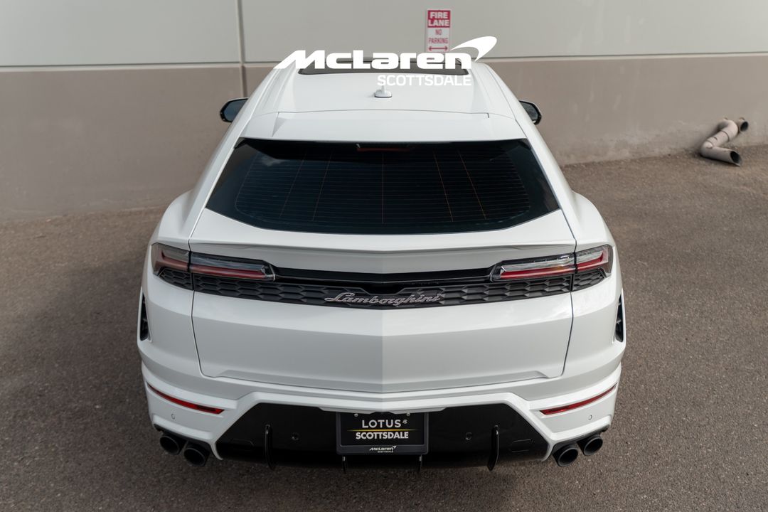 2025 LAMBORGHINI URUS