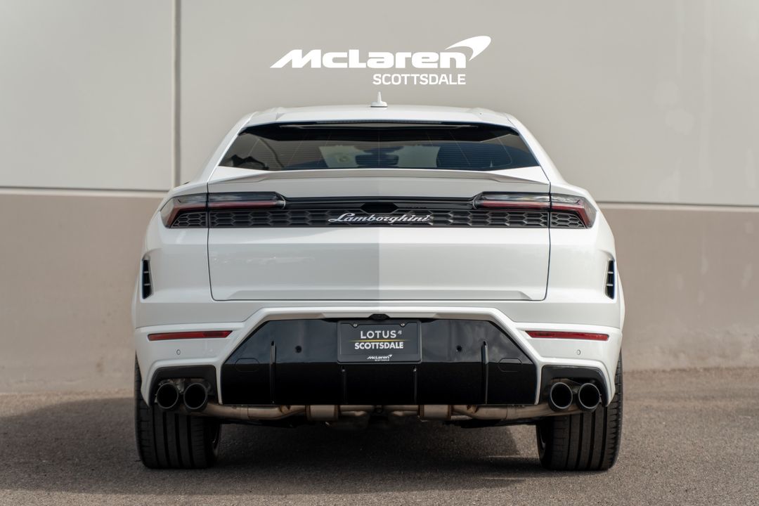 2025 LAMBORGHINI URUS