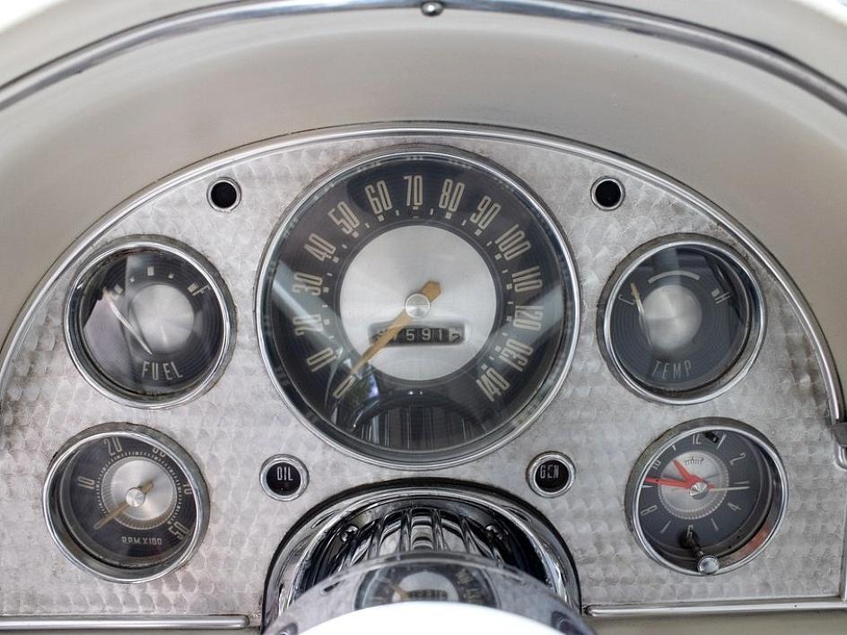 1957 Ford Thunderbird