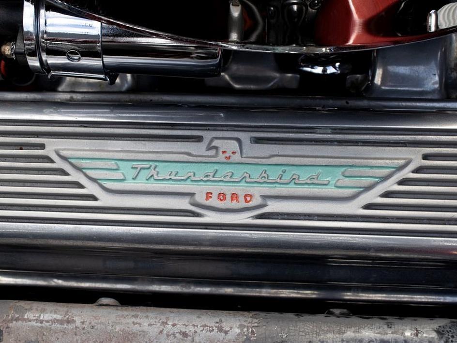 1957 Ford Thunderbird